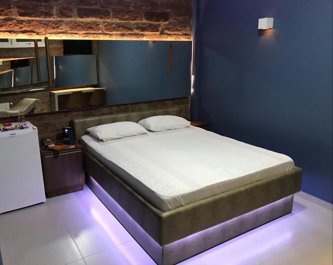 Motel Casa De Pedra Caràzinho Extérieur photo